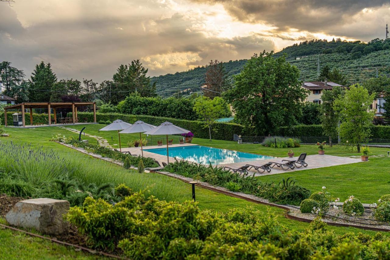 Villa D'Epoca Carniani อาเรซโซ ภายนอก รูปภาพ