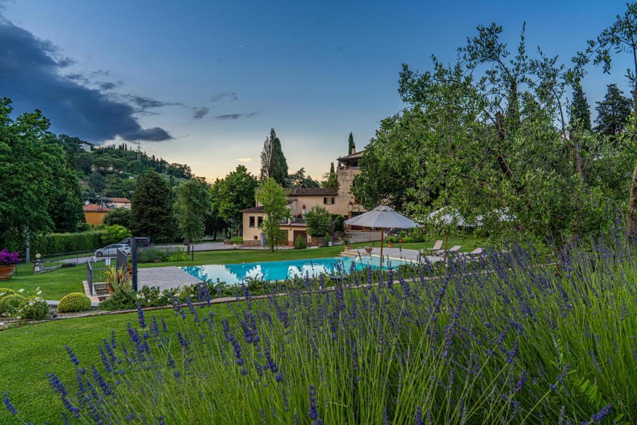 Villa D'Epoca Carniani อาเรซโซ ภายนอก รูปภาพ
