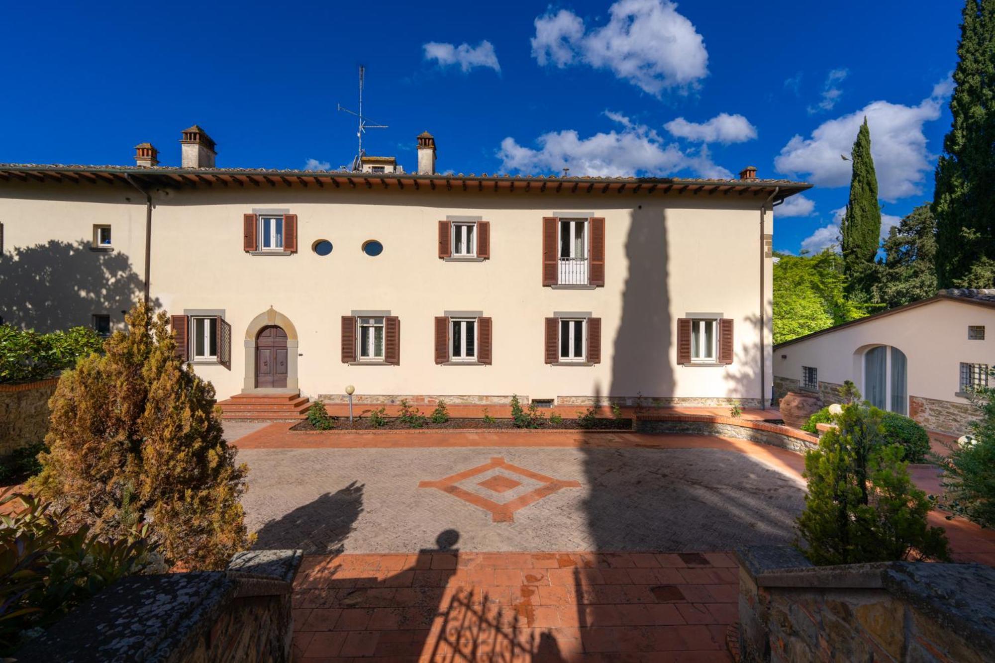 Villa D'Epoca Carniani อาเรซโซ ภายนอก รูปภาพ