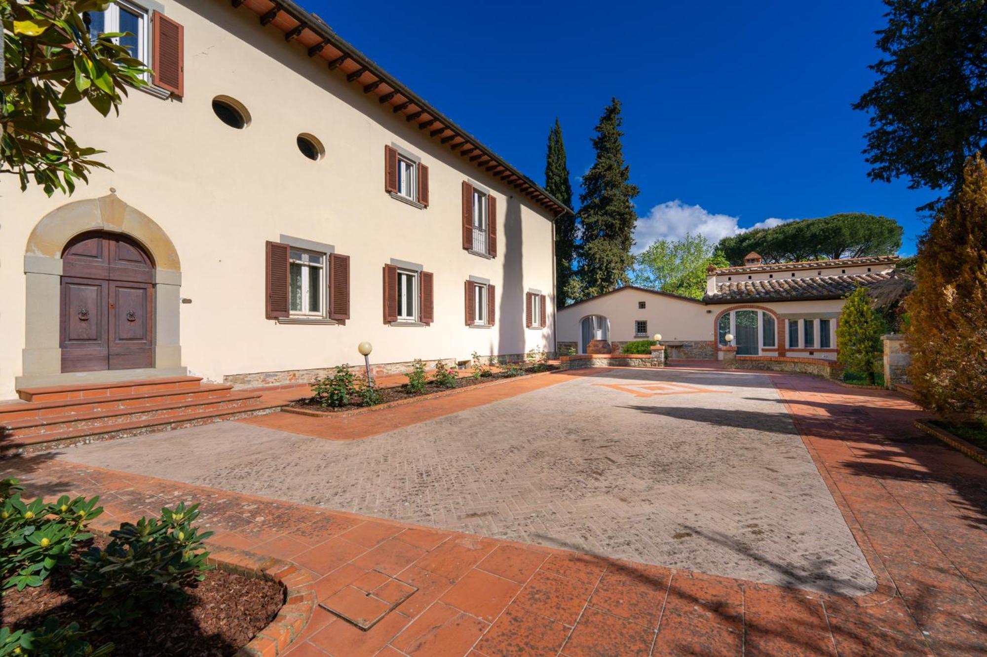 Villa D'Epoca Carniani อาเรซโซ ภายนอก รูปภาพ