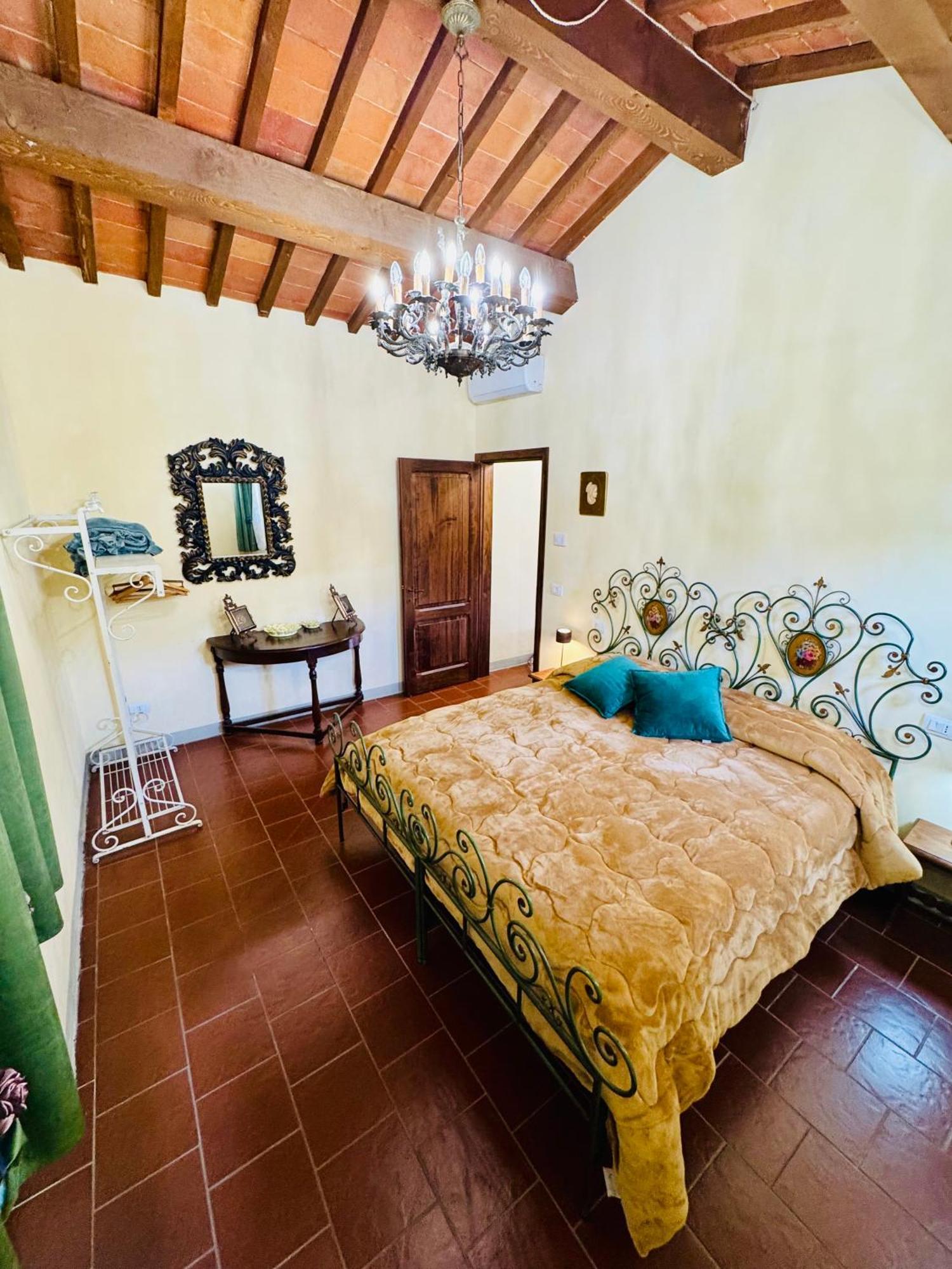 Villa D'Epoca Carniani อาเรซโซ ภายนอก รูปภาพ