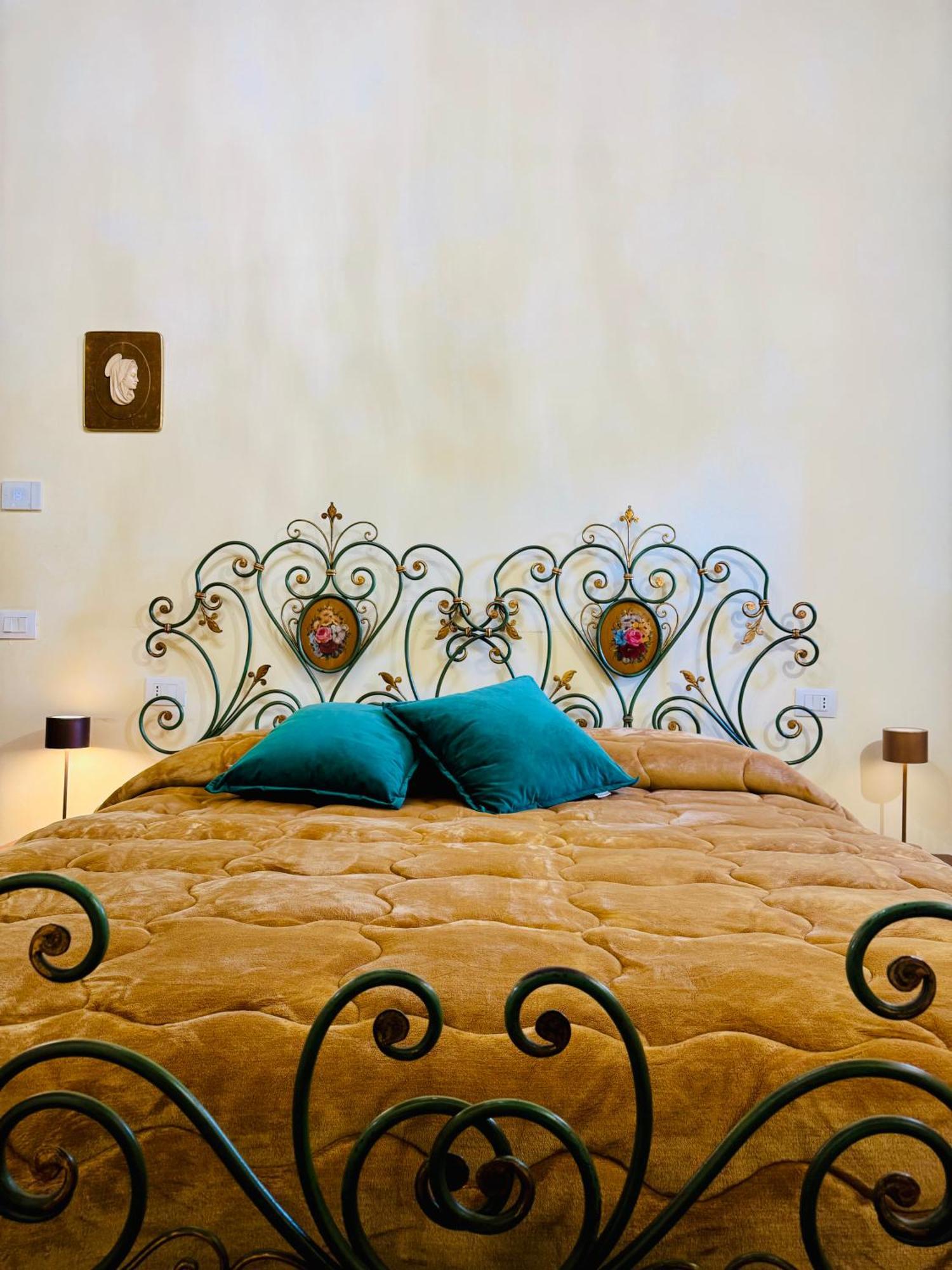 Villa D'Epoca Carniani อาเรซโซ ภายนอก รูปภาพ
