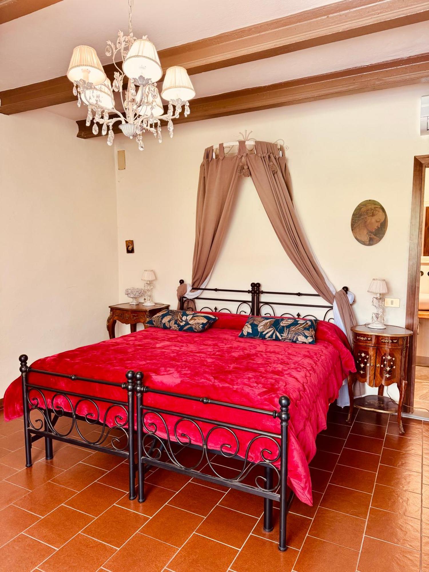 Villa D'Epoca Carniani อาเรซโซ ภายนอก รูปภาพ